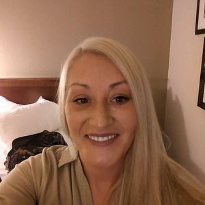 Meet your Posher, Mallory